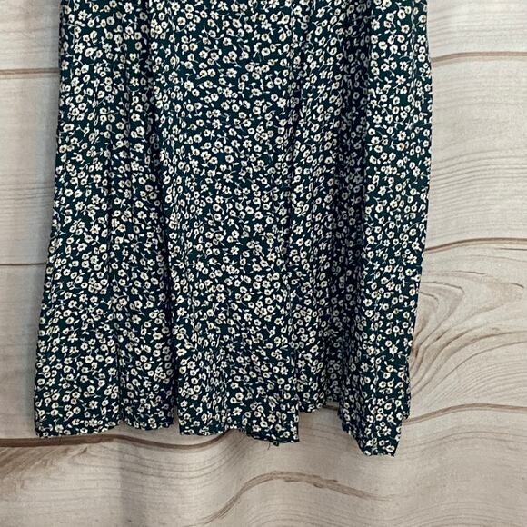 Jamie Brooke Green W/ White Floral Print Sleeveless Romper Size Medium - Picture 3 of 6